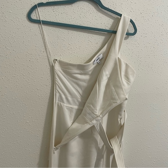 Likely Revolve Kelsey White One Shoulder Belted Wide Leg Jumpsuit - Size 0 - Picture 7 of 16
